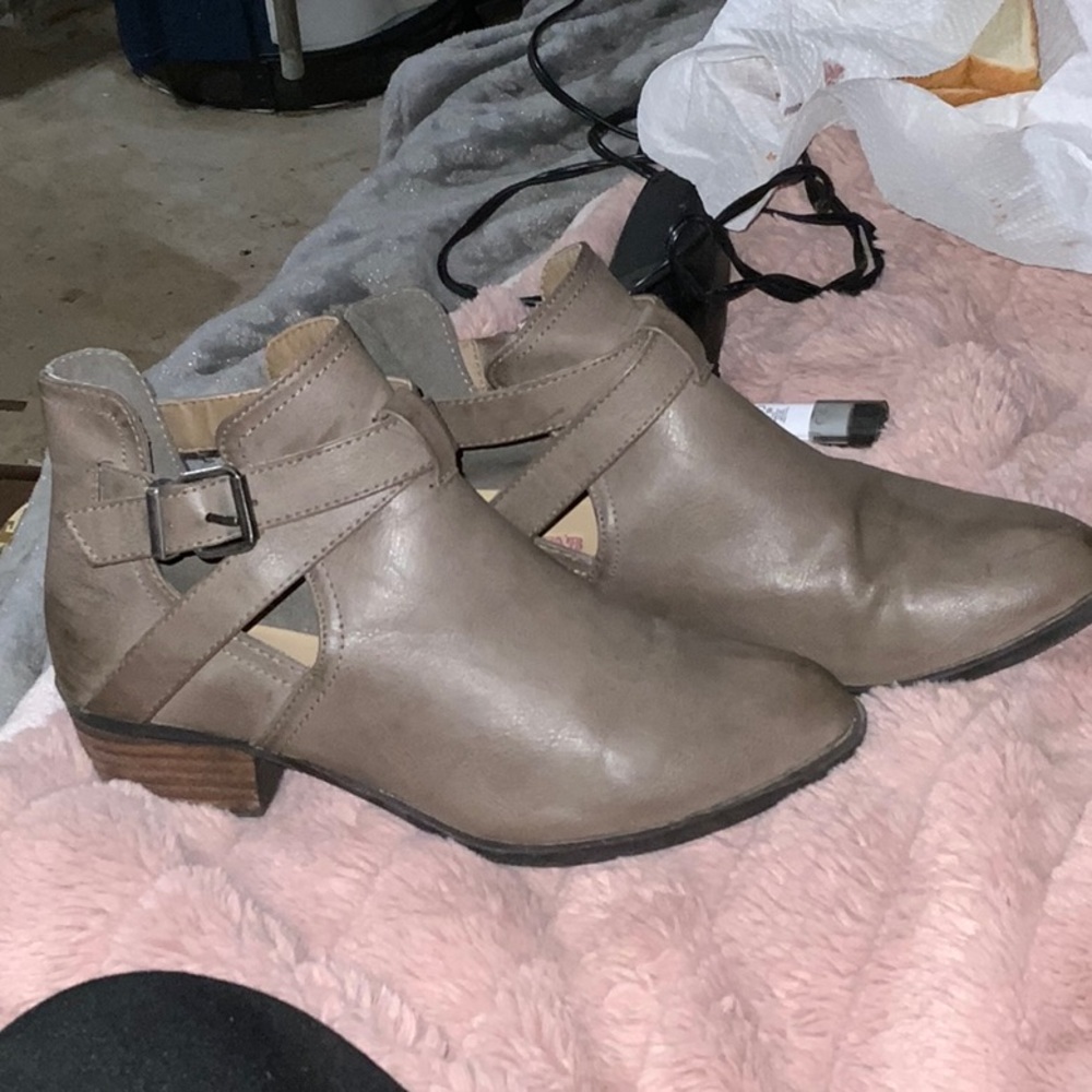 Just fab style meggy sz 7.5